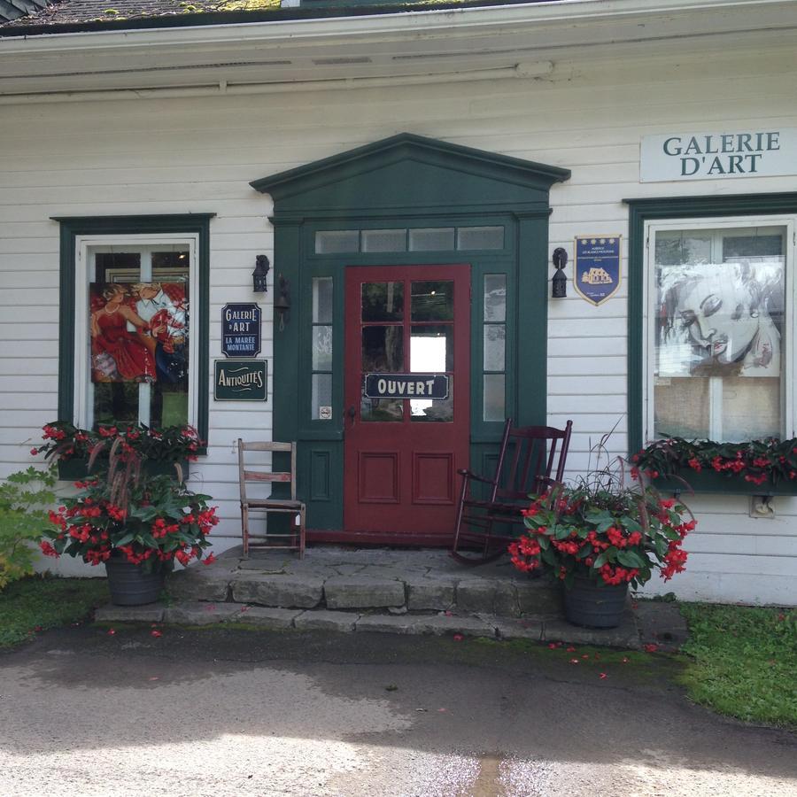 Auberge Les Blancs Moutons Saint-Laurent-de-l'ile d'Orleans Exterior foto